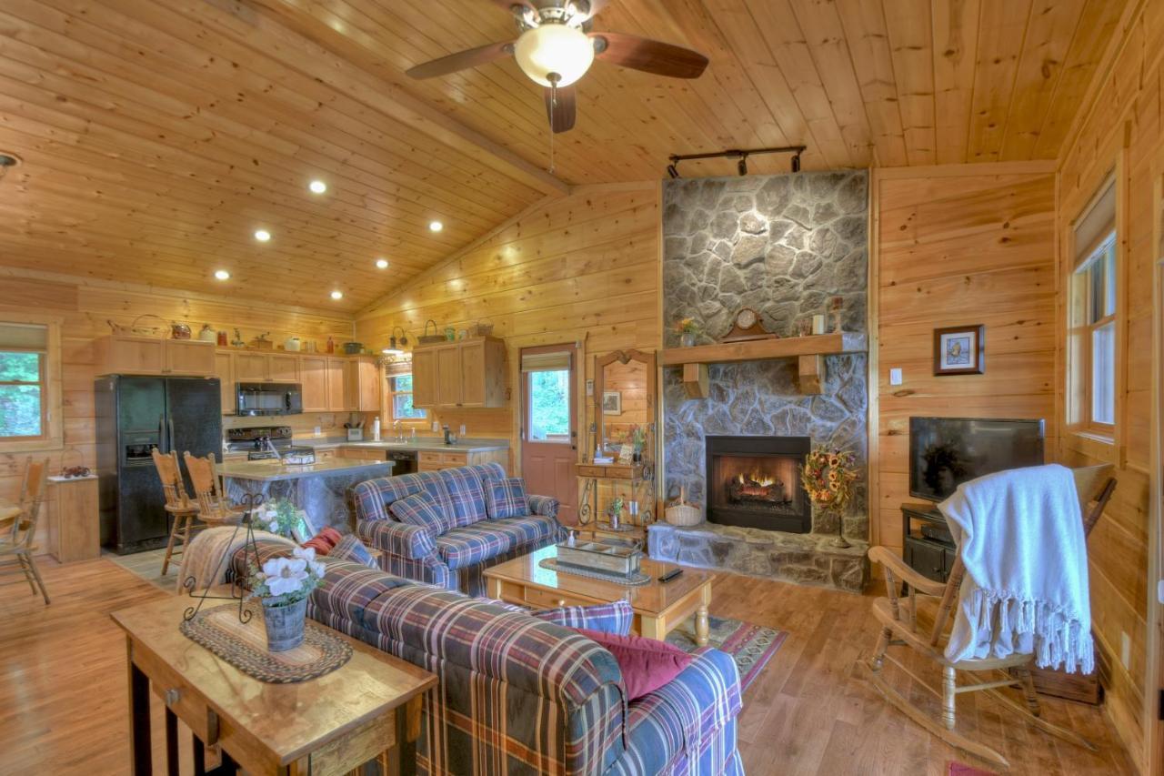 Hawks Hideaway - Cuddleup Villa Mashburn Mill Екстериор снимка