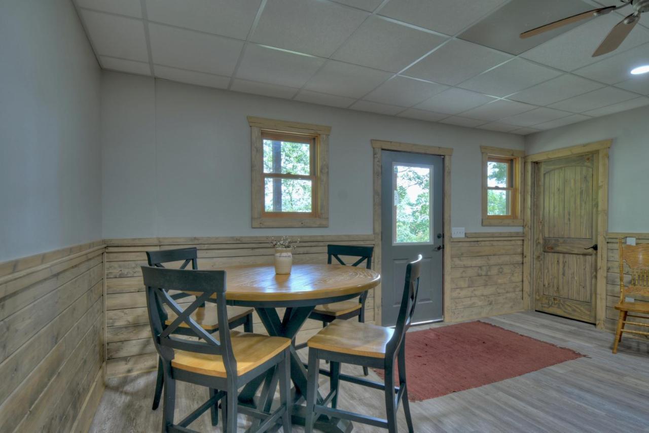 Hawks Hideaway - Cuddleup Villa Mashburn Mill Екстериор снимка