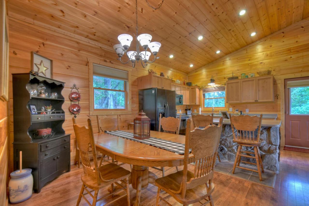 Hawks Hideaway - Cuddleup Villa Mashburn Mill Екстериор снимка